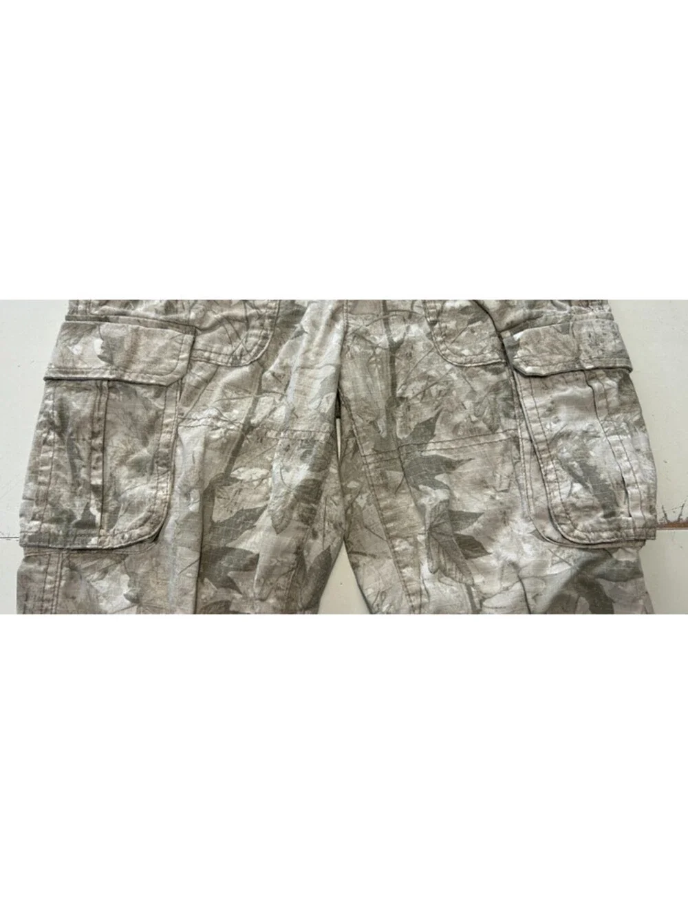Old Navy Boys Light Camo Cargo Pants Size 12 Slim Baggy